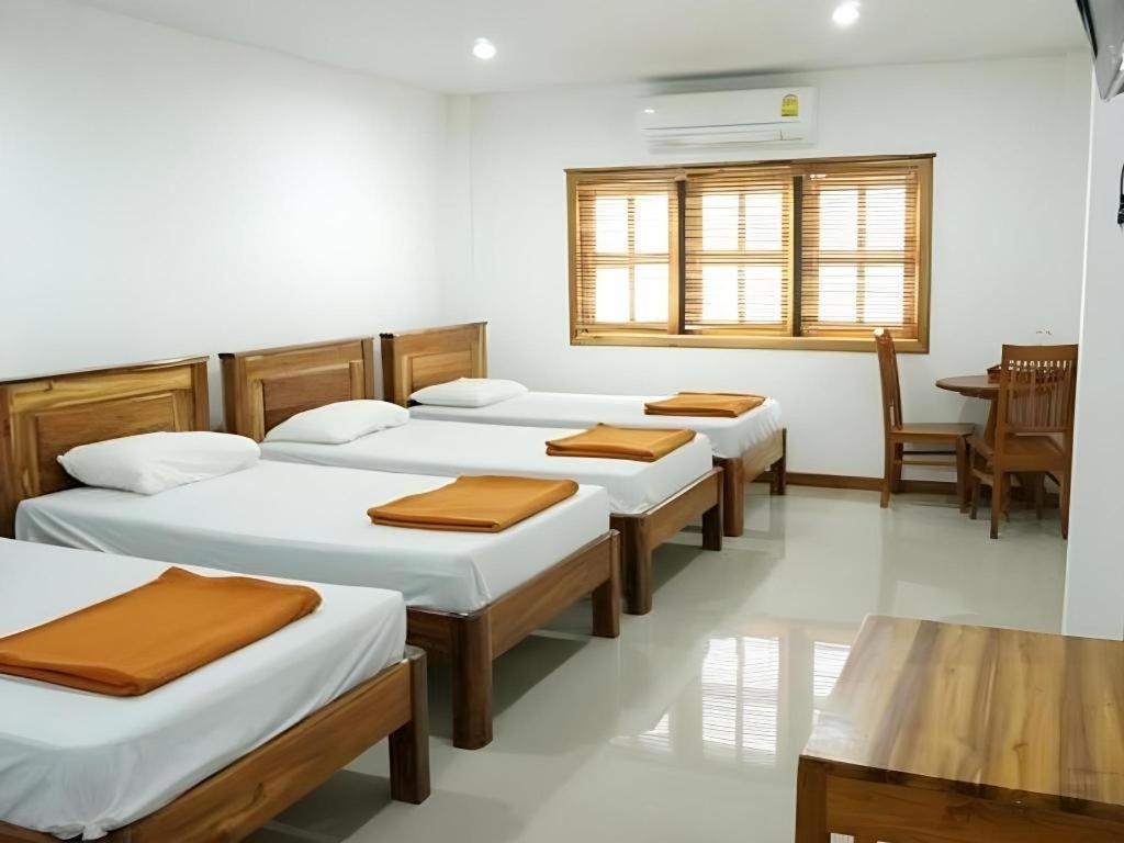Thongphaphum Place Exterior photo