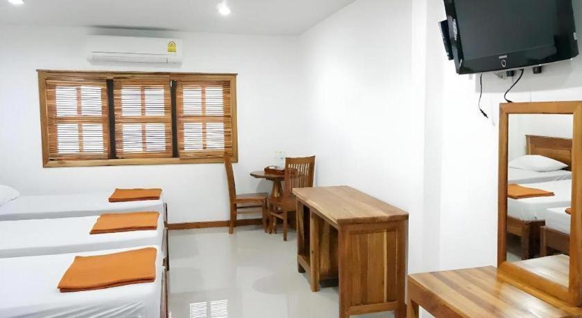 Thongphaphum Place Exterior photo