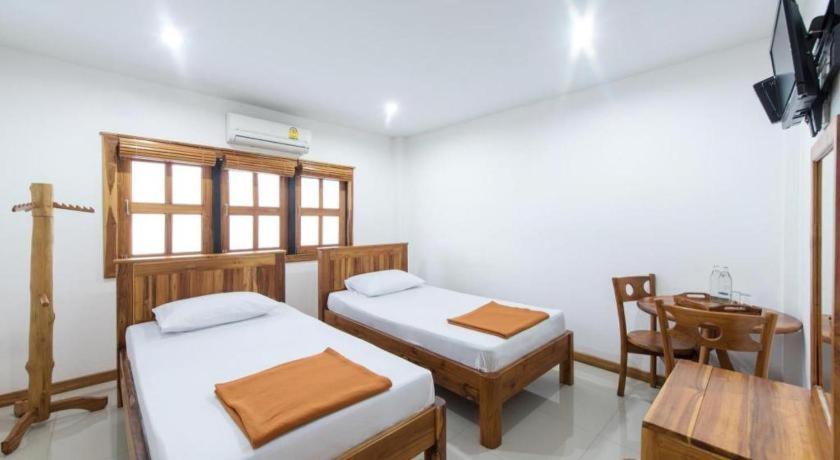 Thongphaphum Place Exterior photo