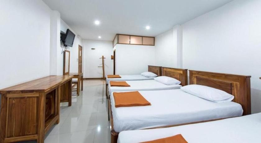 Thongphaphum Place Exterior photo