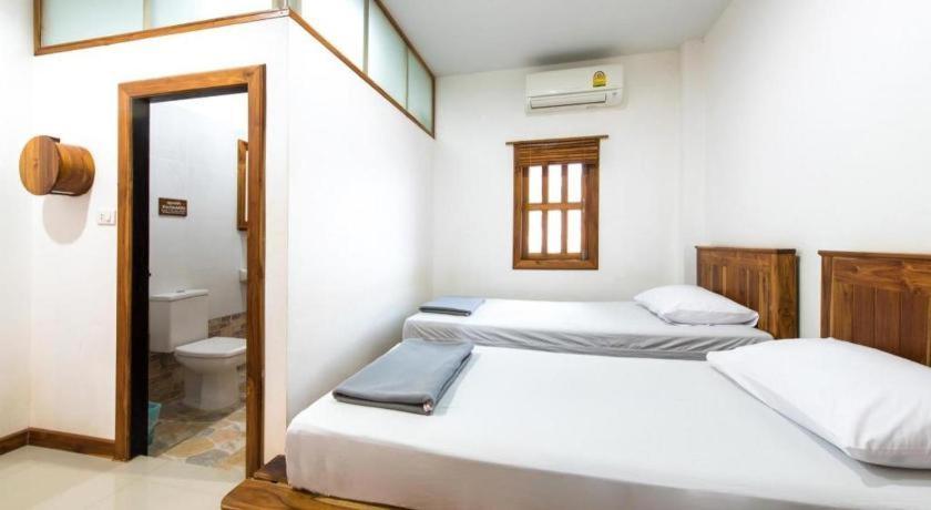 Thongphaphum Place Exterior photo