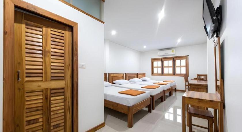 Thongphaphum Place Exterior photo