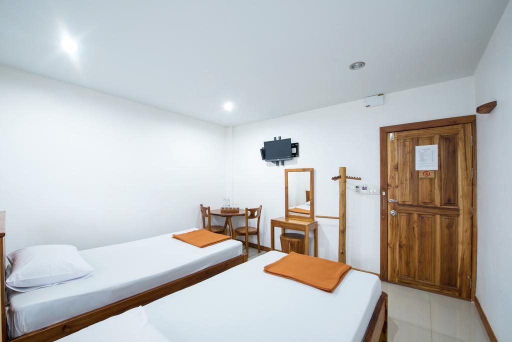 Thongphaphum Place Exterior photo