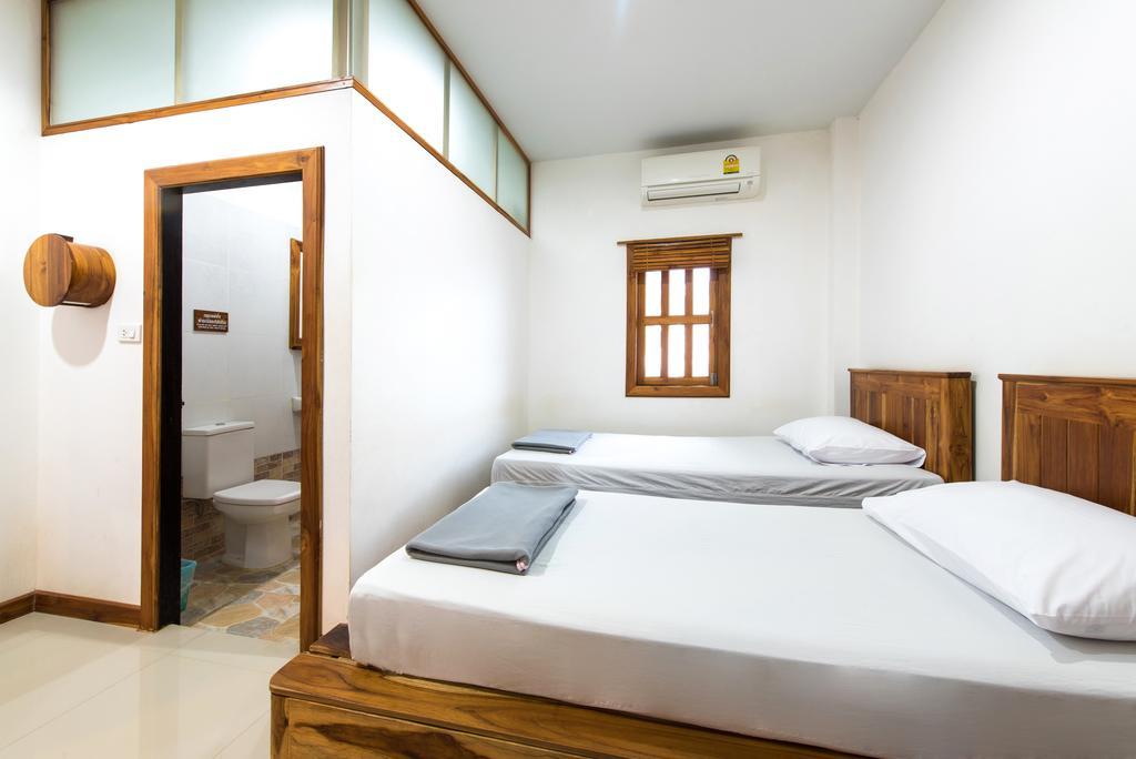 Thongphaphum Place Exterior photo