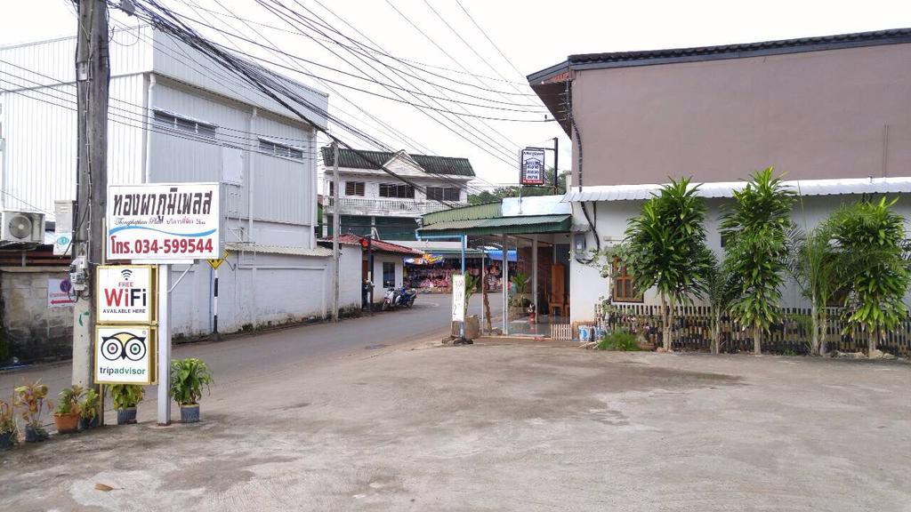 Thongphaphum Place Exterior photo