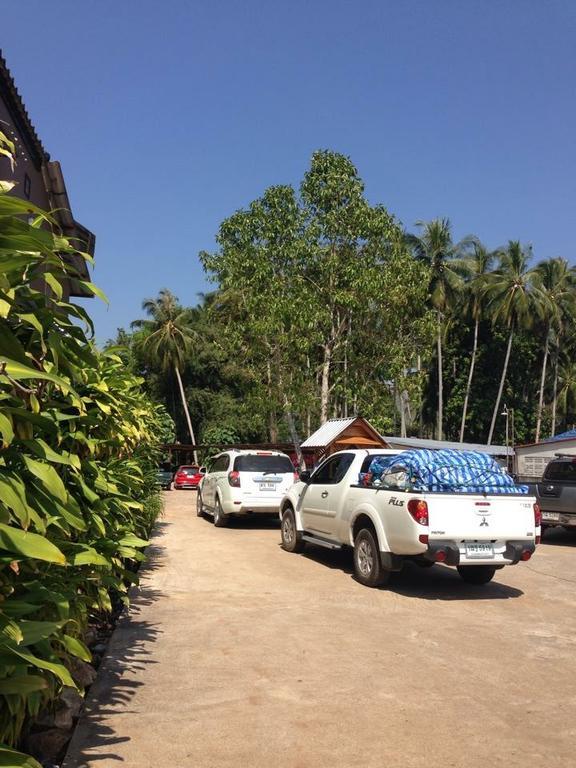 Thongphaphum Place Exterior photo